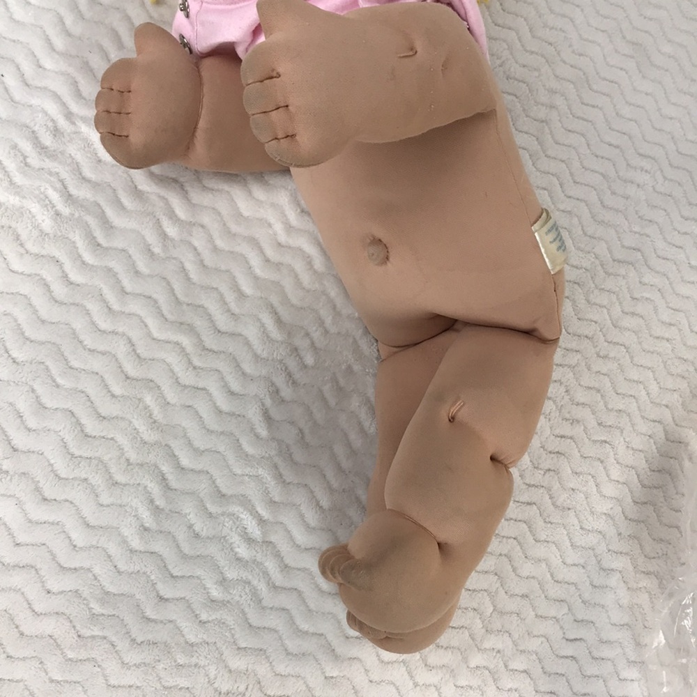 Cabbage Patch doll - Picture 10 of 16